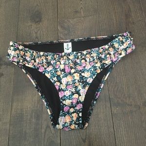 Floral bikini botttoms